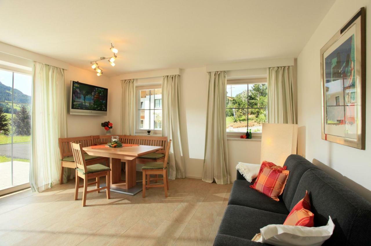 Haus Monika Apartamento Brixen im Thale Exterior foto